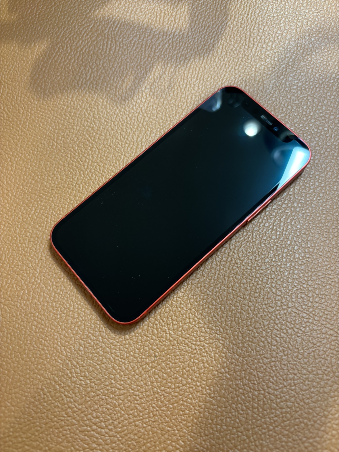 液晶に不具合のでたiPhone12（アイフォン）画面交換を承りました！！